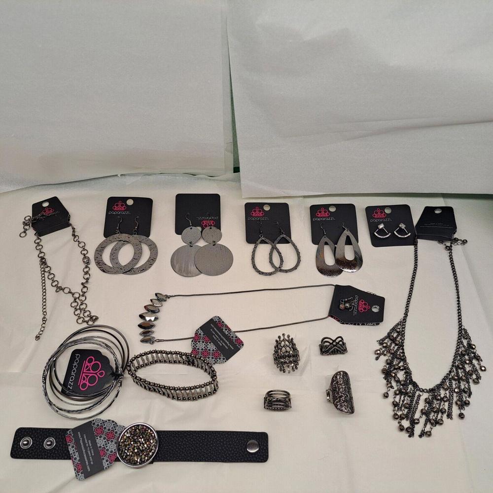 paparazzi jewelry lot Gunmetal